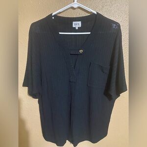 BKE Womens Black Shirt size small
